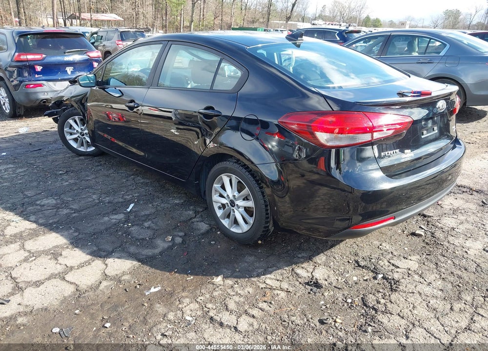 2017 KIA FORTE S VIN: 3KPFL4A7XHE160667