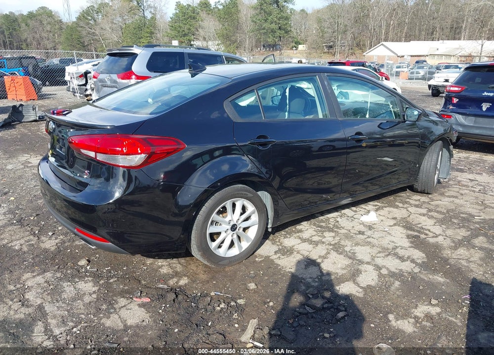 2017 KIA FORTE S VIN: 3KPFL4A7XHE160667