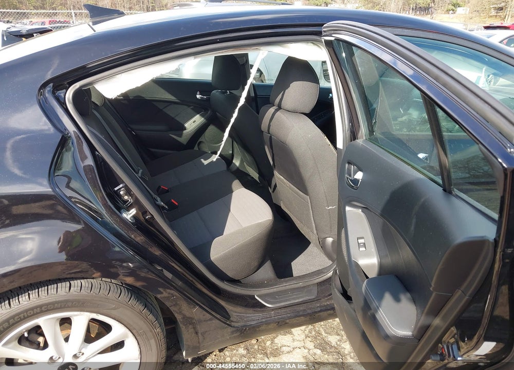 2017 KIA FORTE S VIN: 3KPFL4A7XHE160667