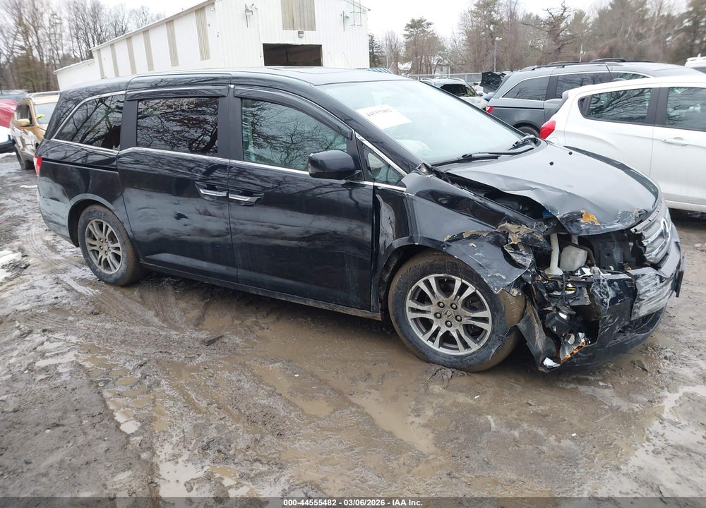 2011 HONDA ODYSSEY EX-L VIN: 5FNRL5H6XBB099645