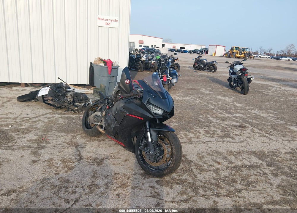 2017 HONDA CBR1000 RA VIN: JH2SC7750HK000663