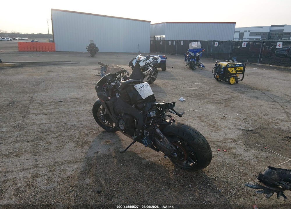 2017 HONDA CBR1000 RA VIN: JH2SC7750HK000663