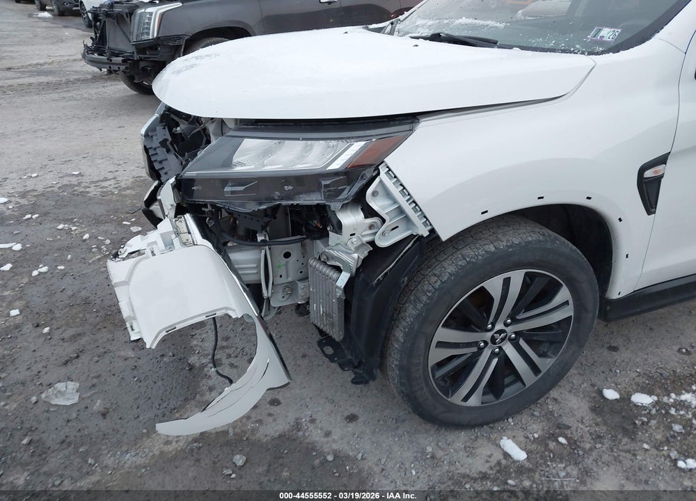 2020 MITSUBISHI OUTLANDER SPORT 2.0 ES AWC VIN: JA4AR3AU7LU015521