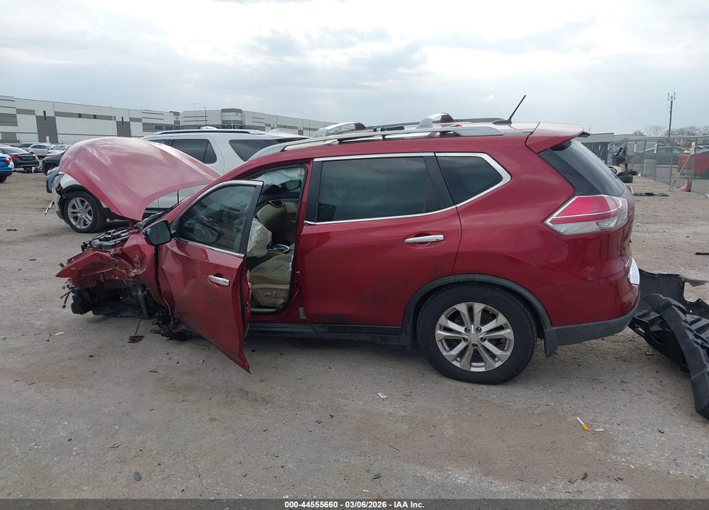 2015 NISSAN ROGUE SV VIN: 5N1AT2MV1FC925211