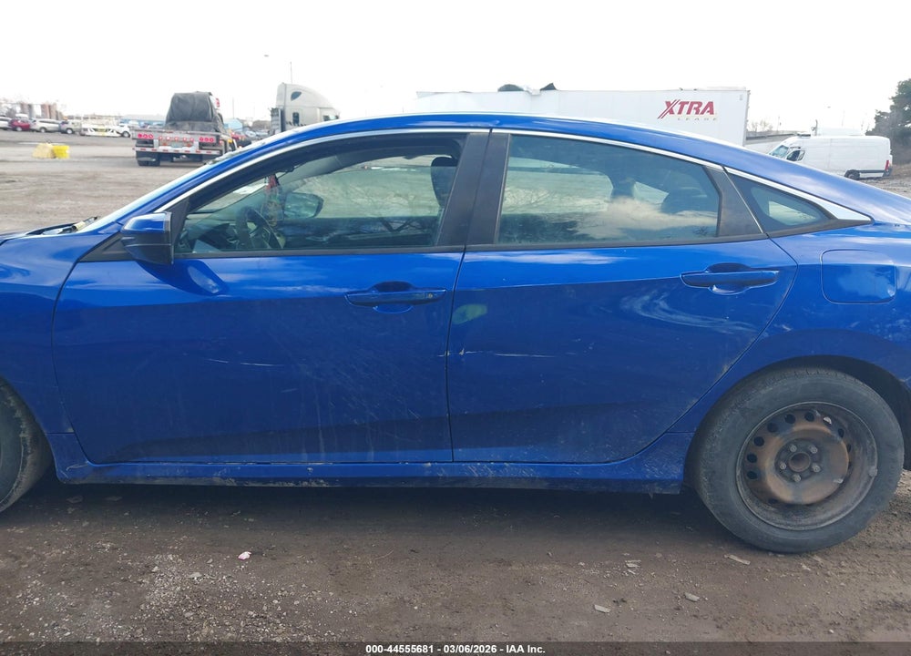 2018 HONDA CIVIC VIN: 19XFC2F53JE035012
