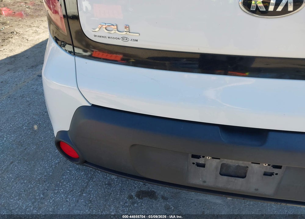 2015 KIA SOUL VIN: KNDJN2A23F7206463