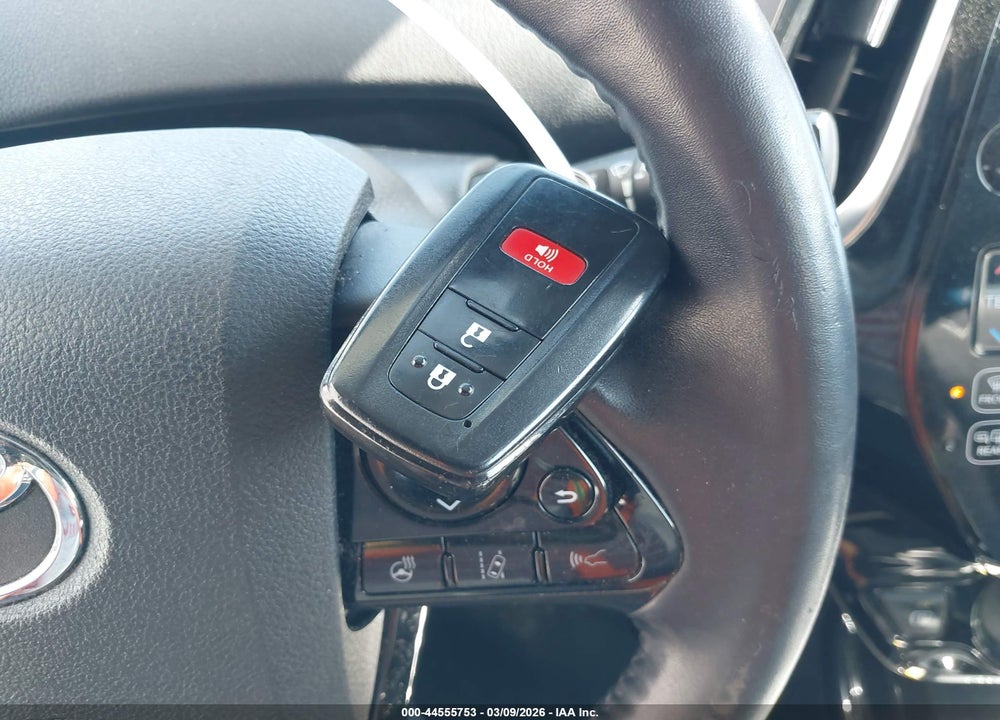 2019 TOYOTA PRIUS LIMITED VIN: JTDKARFU1K3073724