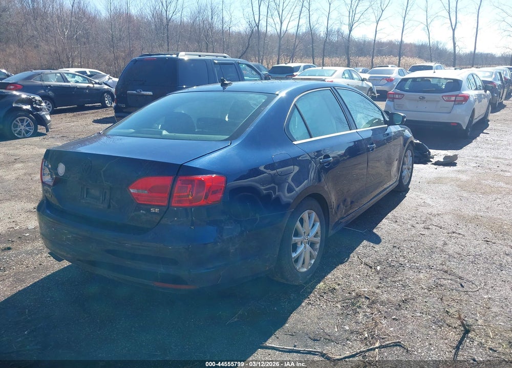 2014 VOLKSWAGEN JETTA 1.8T SE VIN: 3VWD17AJ9EM422512