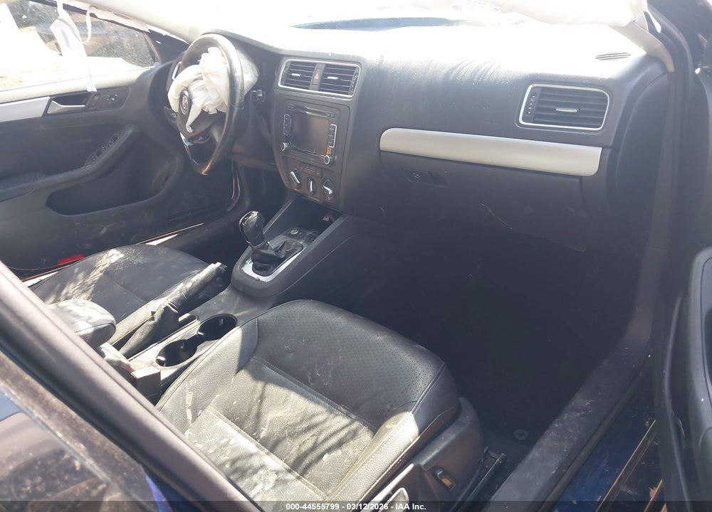 2014 VOLKSWAGEN JETTA 1.8T SE VIN: 3VWD17AJ9EM422512