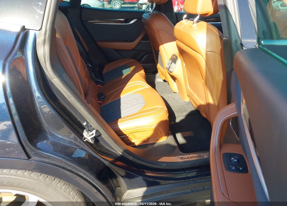 2021 MASERATI LEVANTE GRANLUSSO VIN: ZN661XUL8MX357507