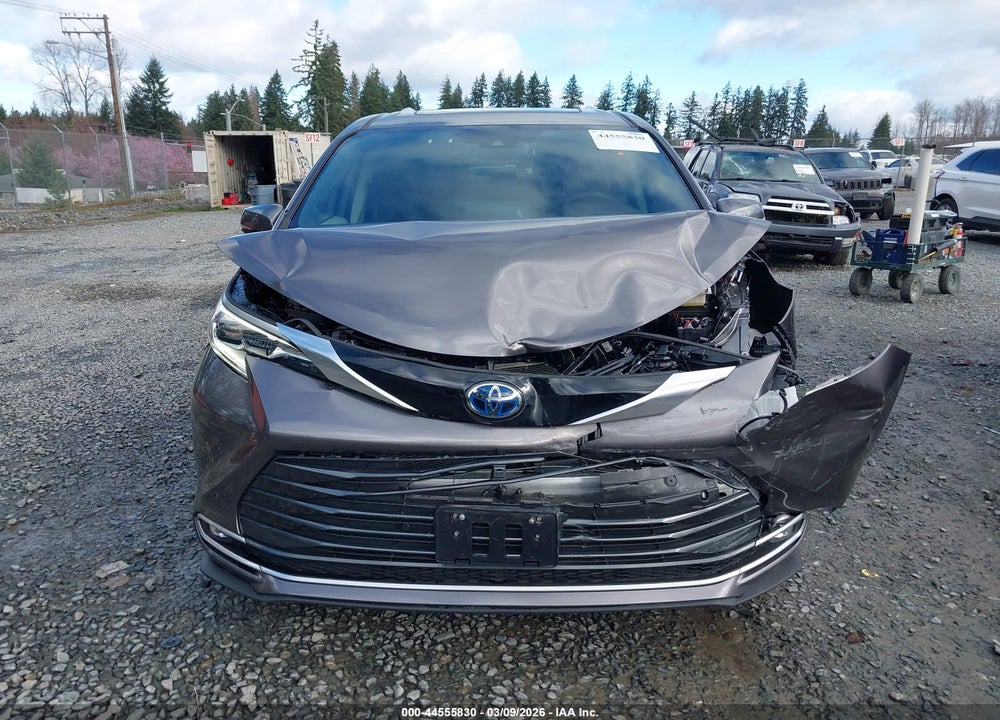 2024 TOYOTA SIENNA PLATINUM VIN: 5TDESKFC0RS143358