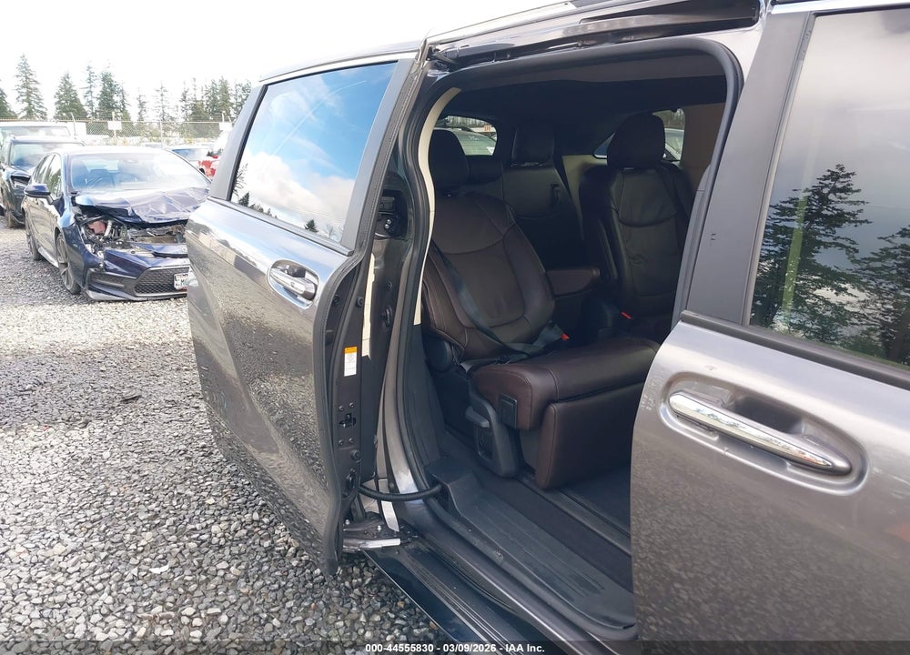 2024 TOYOTA SIENNA PLATINUM VIN: 5TDESKFC0RS143358