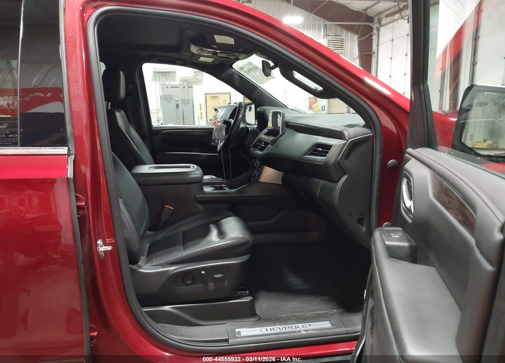 2022 CHEVROLET TAHOE 4WD LT VIN: 1GNSKNKD8NR200215