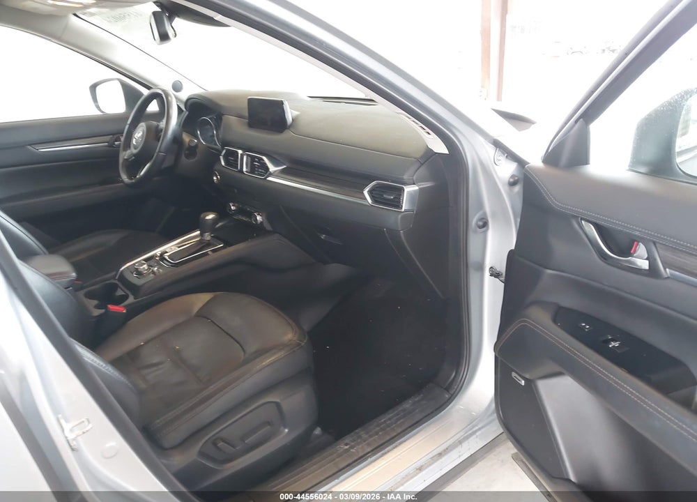 2018 MAZDA CX-5 GRAND TOURING VIN: JM3KFBDMXJ0329233