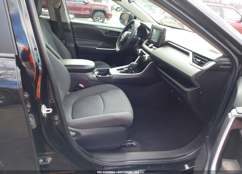 2019 TOYOTA RAV4 LE VIN: 2T3H1RFV4KW026557