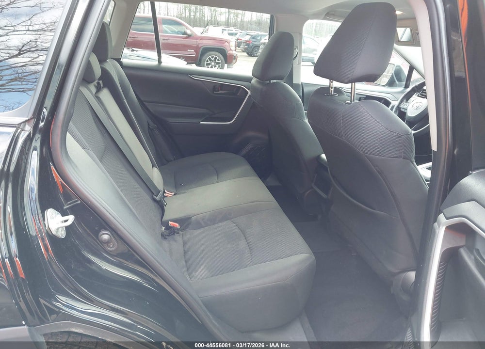 2019 TOYOTA RAV4 LE VIN: 2T3H1RFV4KW026557