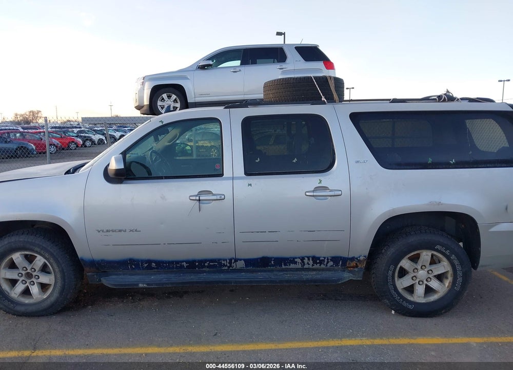 2011 GMC YUKON XL 1500 SLT VIN: 1GKS2KE32BR284087