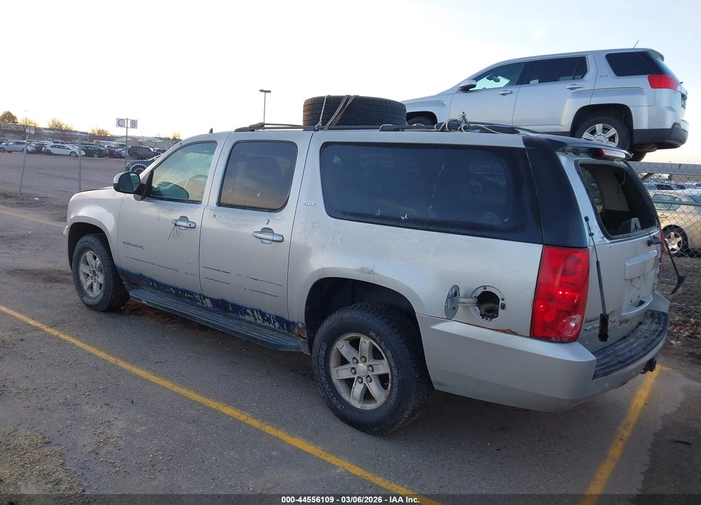 2011 GMC YUKON XL 1500 SLT VIN: 1GKS2KE32BR284087