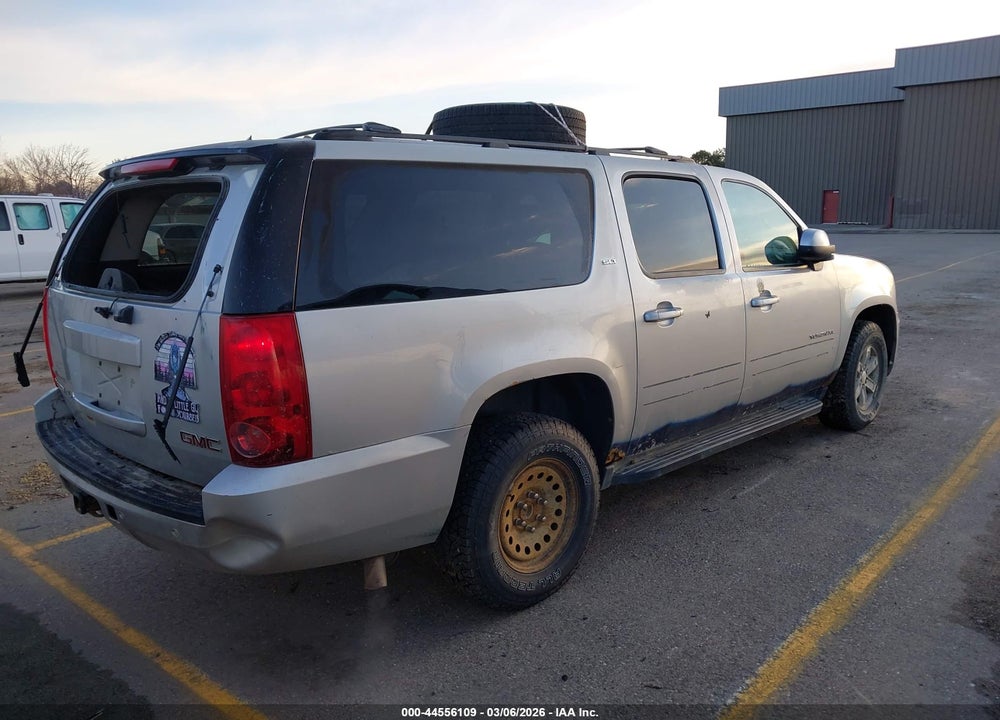 2011 GMC YUKON XL 1500 SLT VIN: 1GKS2KE32BR284087