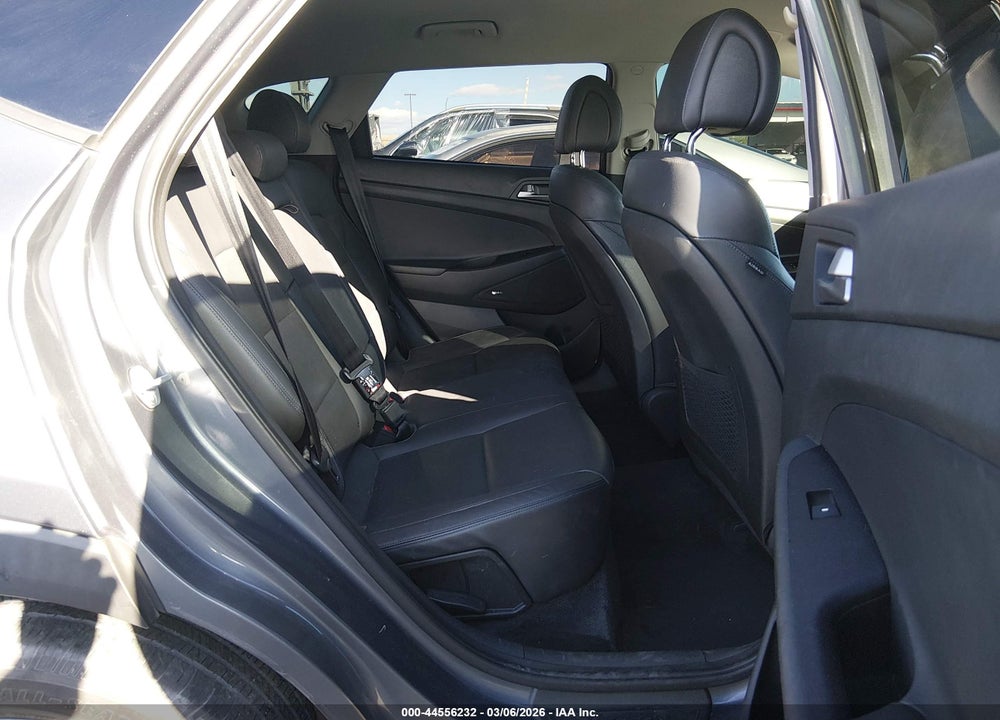 2017 HYUNDAI TUCSON SE PLUS VIN: KM8J3CA49HU419687