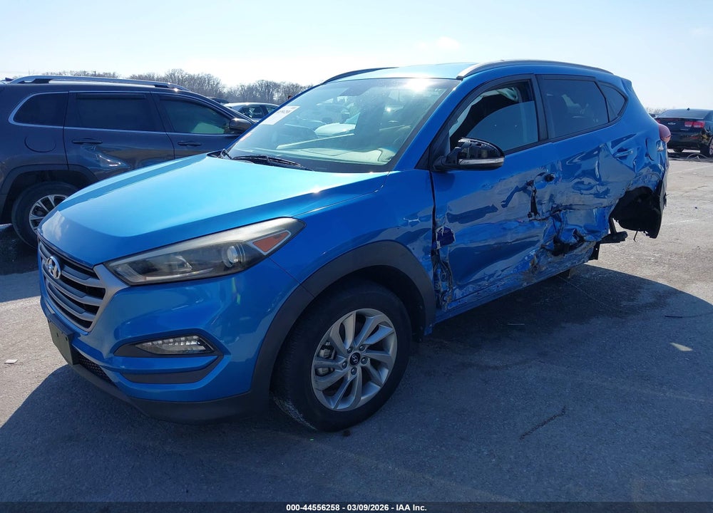 2017 HYUNDAI TUCSON SE PLUS VIN: KM8J33A44HU547657
