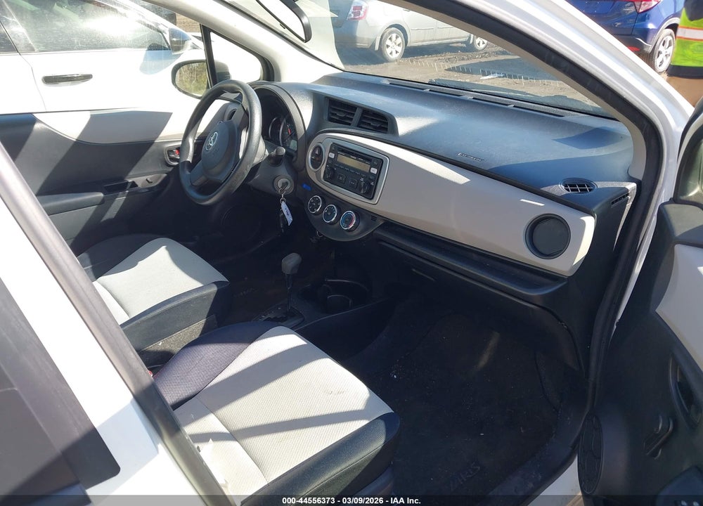 2012 TOYOTA YARIS L VIN: JTDKTUD30CD538156