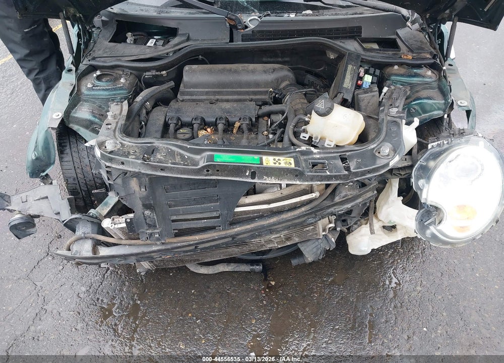 2010 MINI COOPER S VIN: WMWMF7C55ATX42455