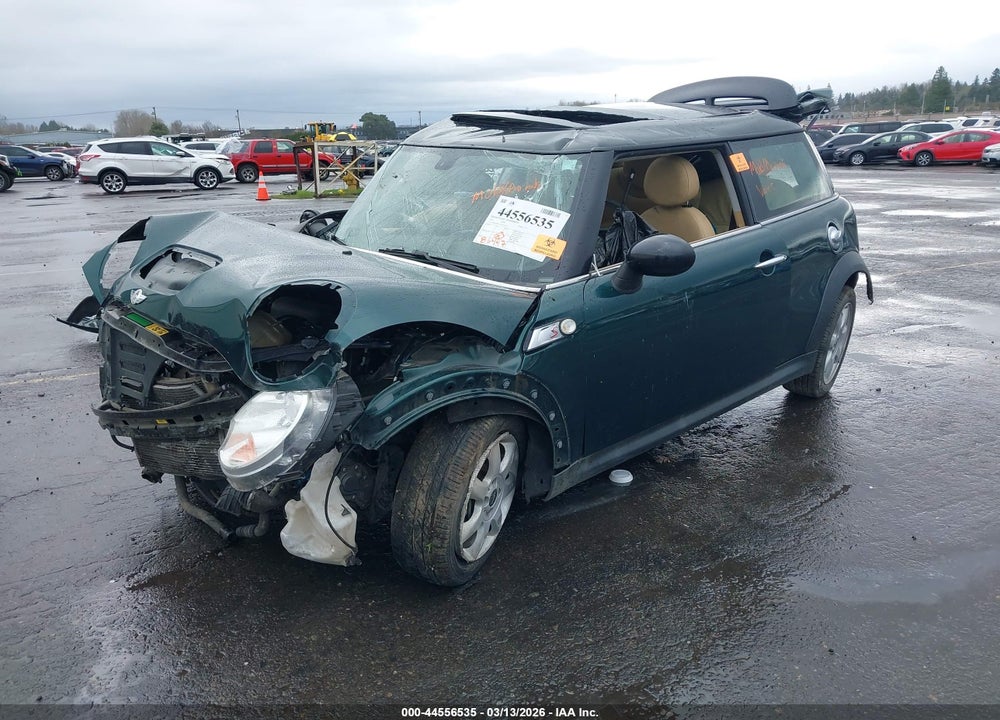 2010 MINI COOPER S VIN: WMWMF7C55ATX42455