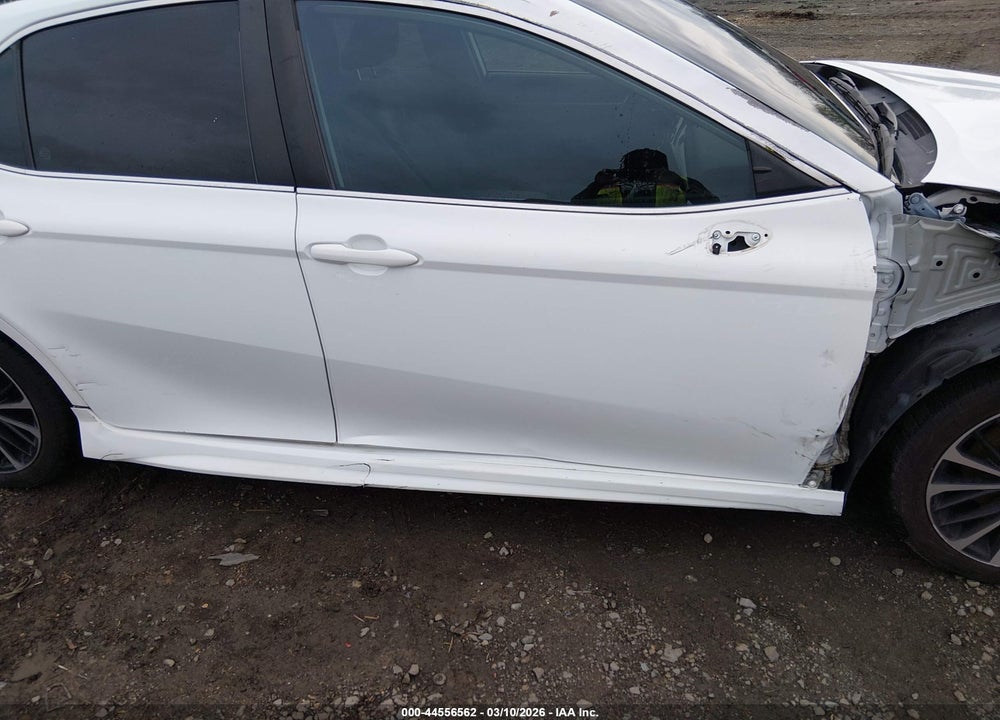 2020 TOYOTA CAMRY SE VIN: 4T1G11AK8LU909985