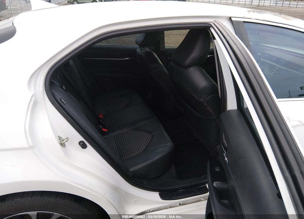 2020 TOYOTA CAMRY SE VIN: 4T1G11AK8LU909985