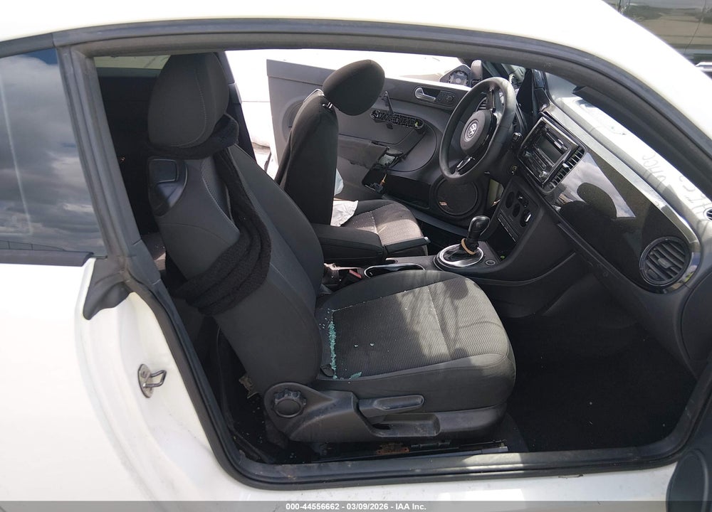 2014 VOLKSWAGEN BEETLE 2.5L ENTRY VIN: 3VWFP7ATXEM603529