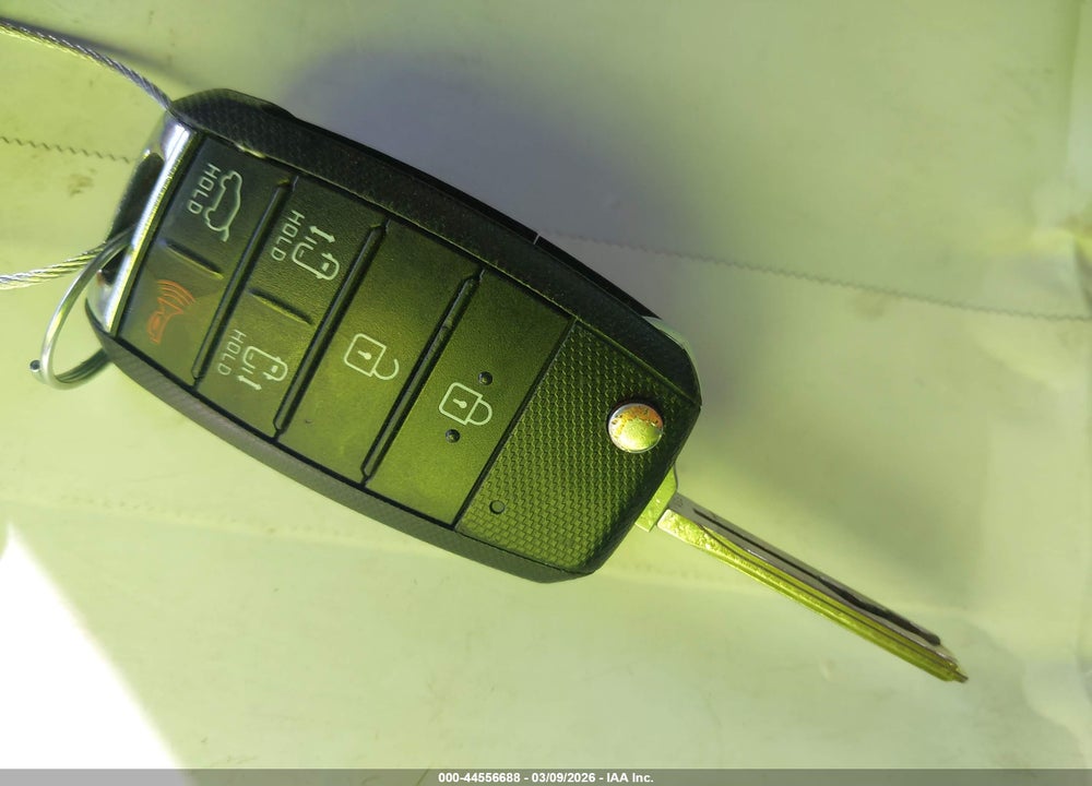2015 KIA SEDONA LX VIN: KNDMB5C10F6040033