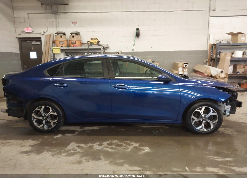 2021 KIA FORTE LXS VIN: 3KPF24AD8ME362023
