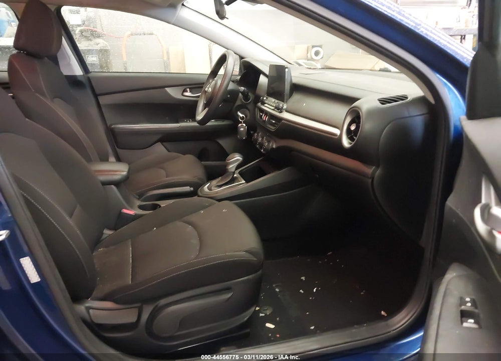 2021 KIA FORTE LXS VIN: 3KPF24AD8ME362023