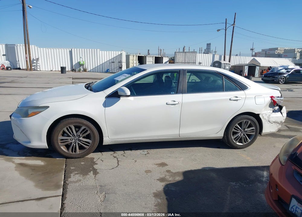 2015 TOYOTA CAMRY SE VIN: 4T1BF1FK0FU034670