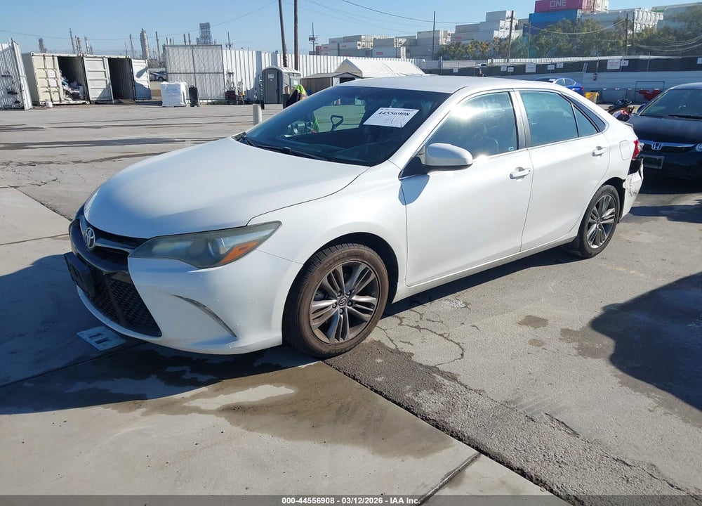2015 TOYOTA CAMRY SE VIN: 4T1BF1FK0FU034670
