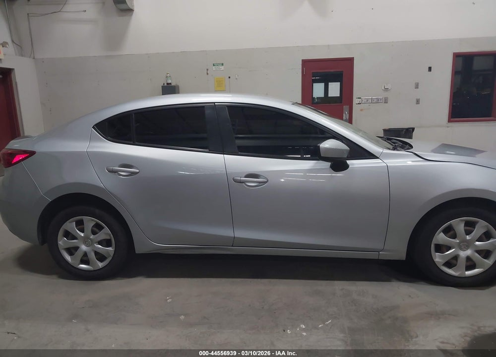 2018 MAZDA 3 SPORT VIN: 3MZBN1U7XJM270646