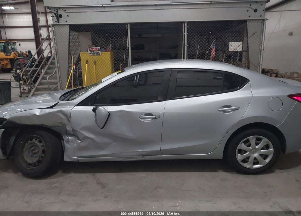 2018 MAZDA 3 SPORT VIN: 3MZBN1U7XJM270646