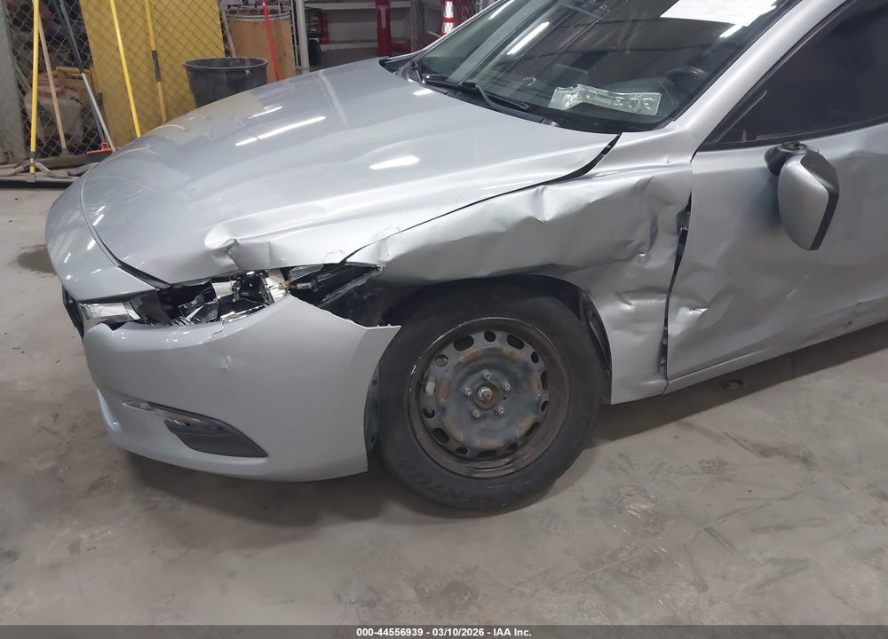 2018 MAZDA 3 SPORT VIN: 3MZBN1U7XJM270646