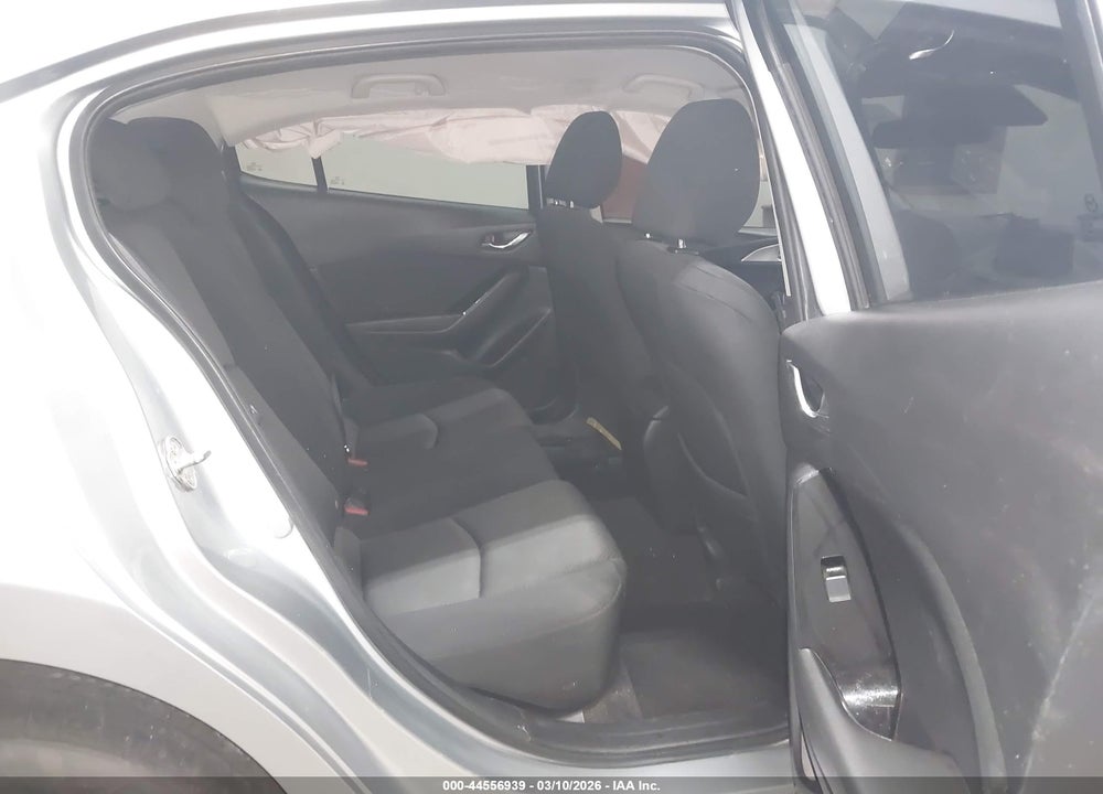 2018 MAZDA 3 SPORT VIN: 3MZBN1U7XJM270646