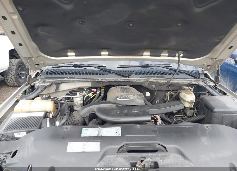2004 CHEVROLET SUBURBAN 1500 LT VIN: 1GNFK16Z04J138788