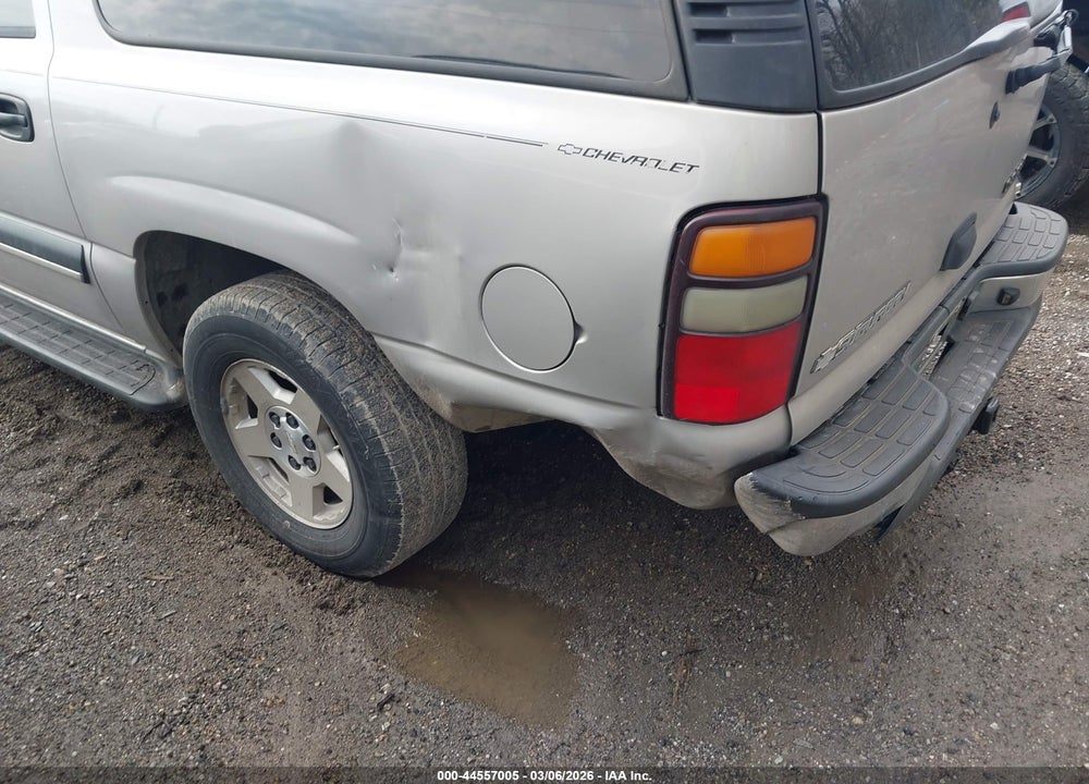 2004 CHEVROLET SUBURBAN 1500 LT VIN: 1GNFK16Z04J138788
