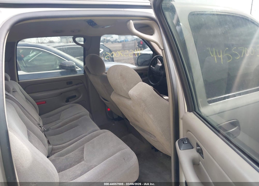 2004 CHEVROLET SUBURBAN 1500 LT VIN: 1GNFK16Z04J138788