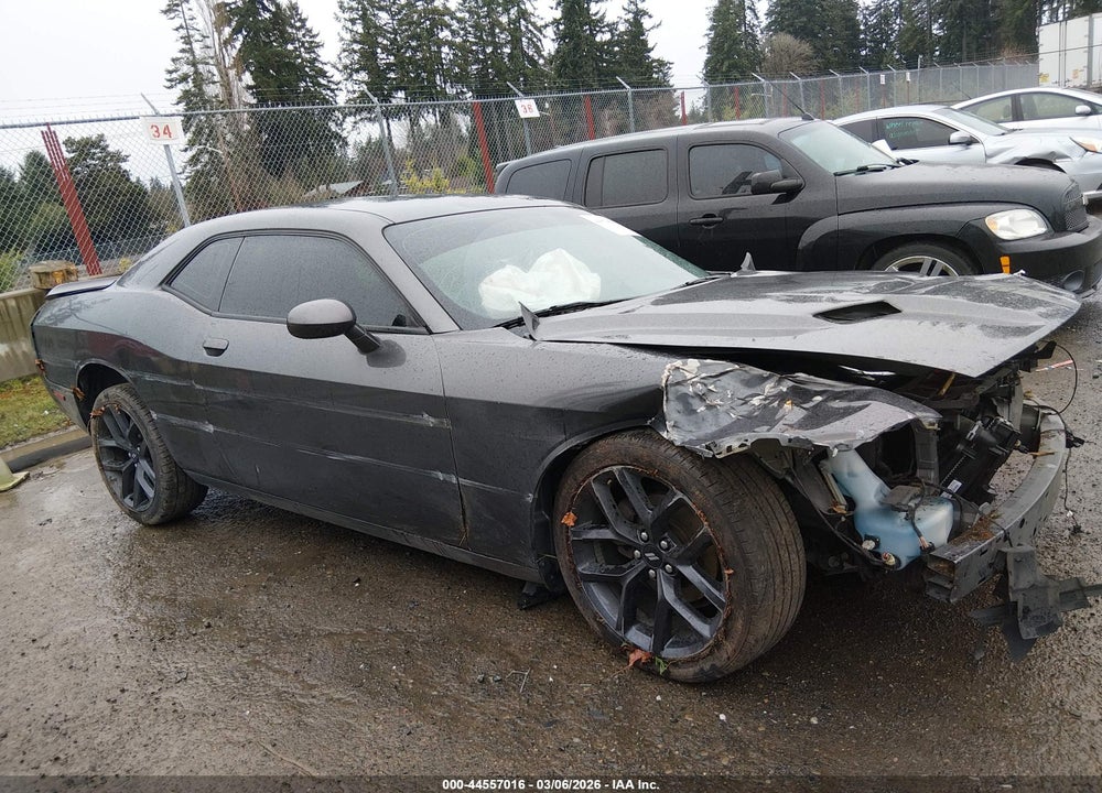 2019 DODGE CHALLENGER SXT VIN: 2C3CDZAG1KH557603