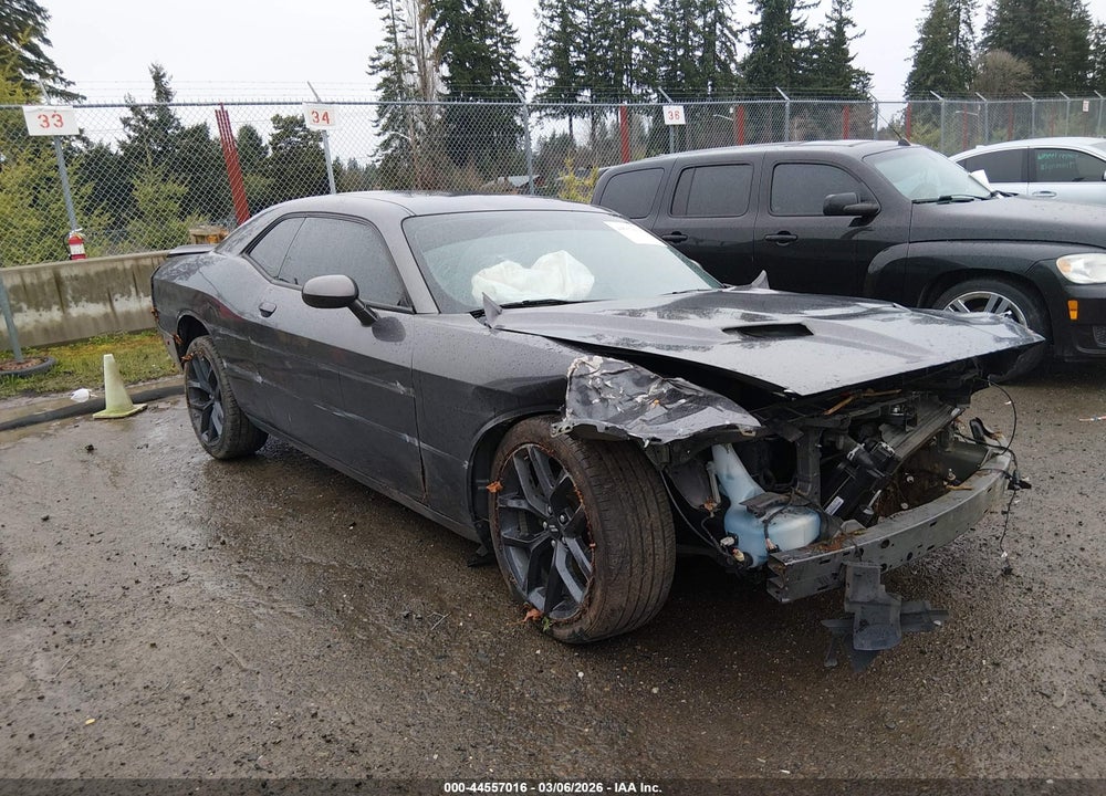 2019 DODGE CHALLENGER SXT VIN: 2C3CDZAG1KH557603