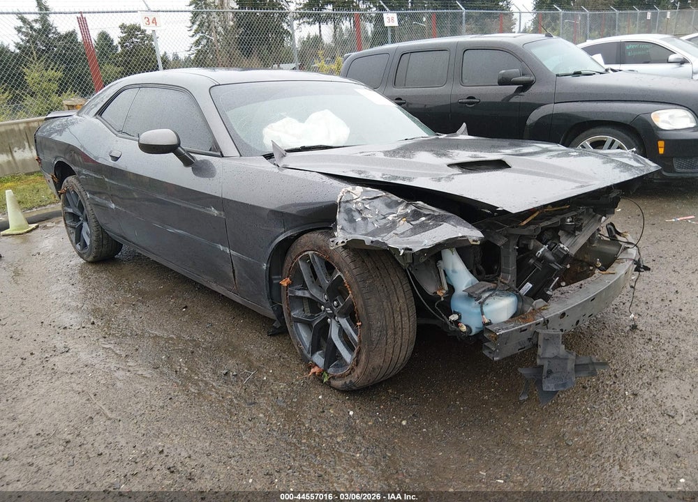 2019 DODGE CHALLENGER SXT VIN: 2C3CDZAG1KH557603