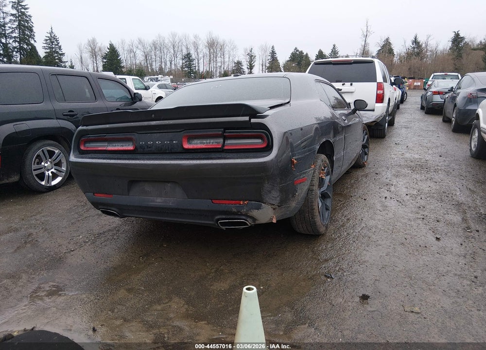 2019 DODGE CHALLENGER SXT VIN: 2C3CDZAG1KH557603