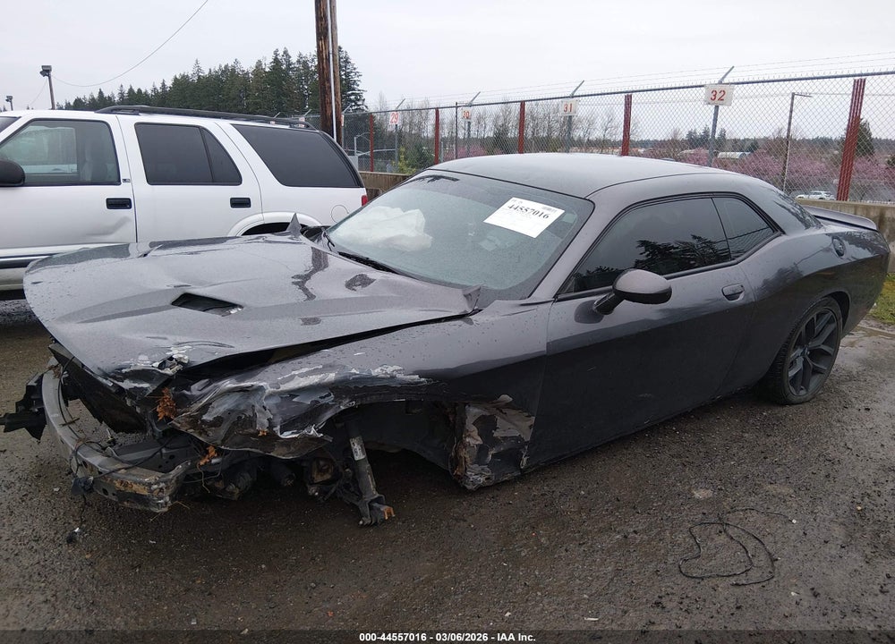 2019 DODGE CHALLENGER SXT VIN: 2C3CDZAG1KH557603