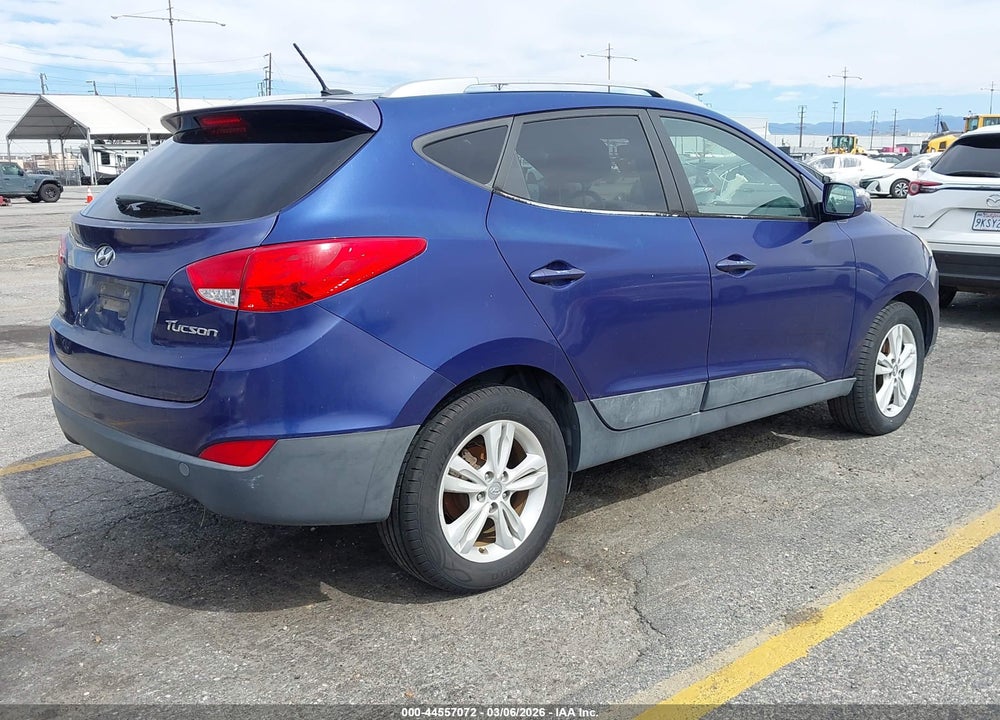 2013 HYUNDAI TUCSON GLS VIN: KM8JU3AC7DU632099