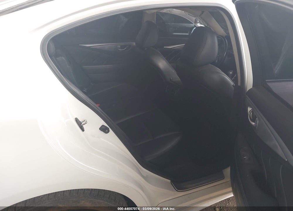 2014 INFINITI Q50 PREMIUM VIN: JN1BV7AP7EM690301